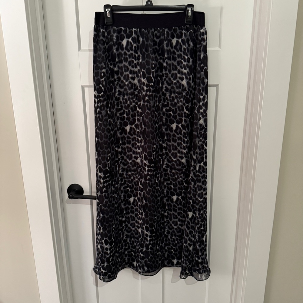 Express Leopard Print Maxi Skirt in Black and Gray